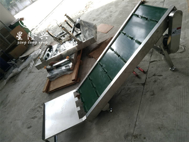 爬坡機(jī)